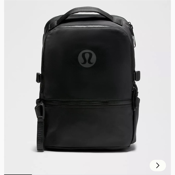 New with Tag Crew black Backpack 22L Lululemon
Logo - Picture 1 of 3